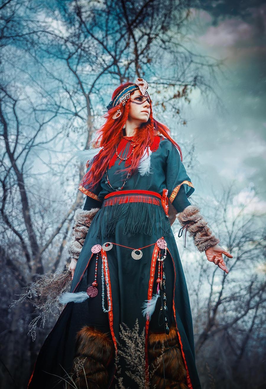 Girls in Slavic costumes underwear in Cologne