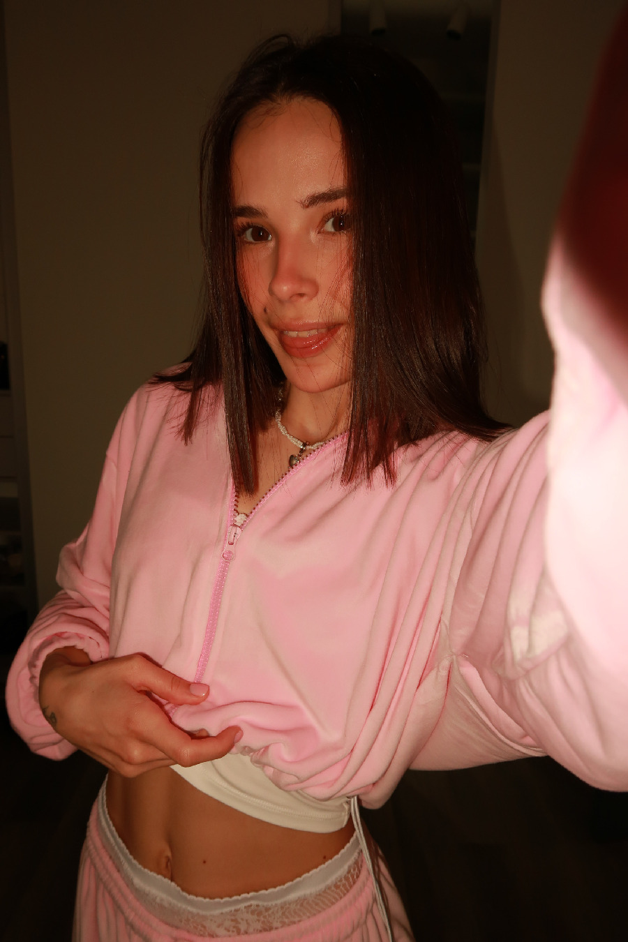 Tina brings the glow — live moments in Cologne