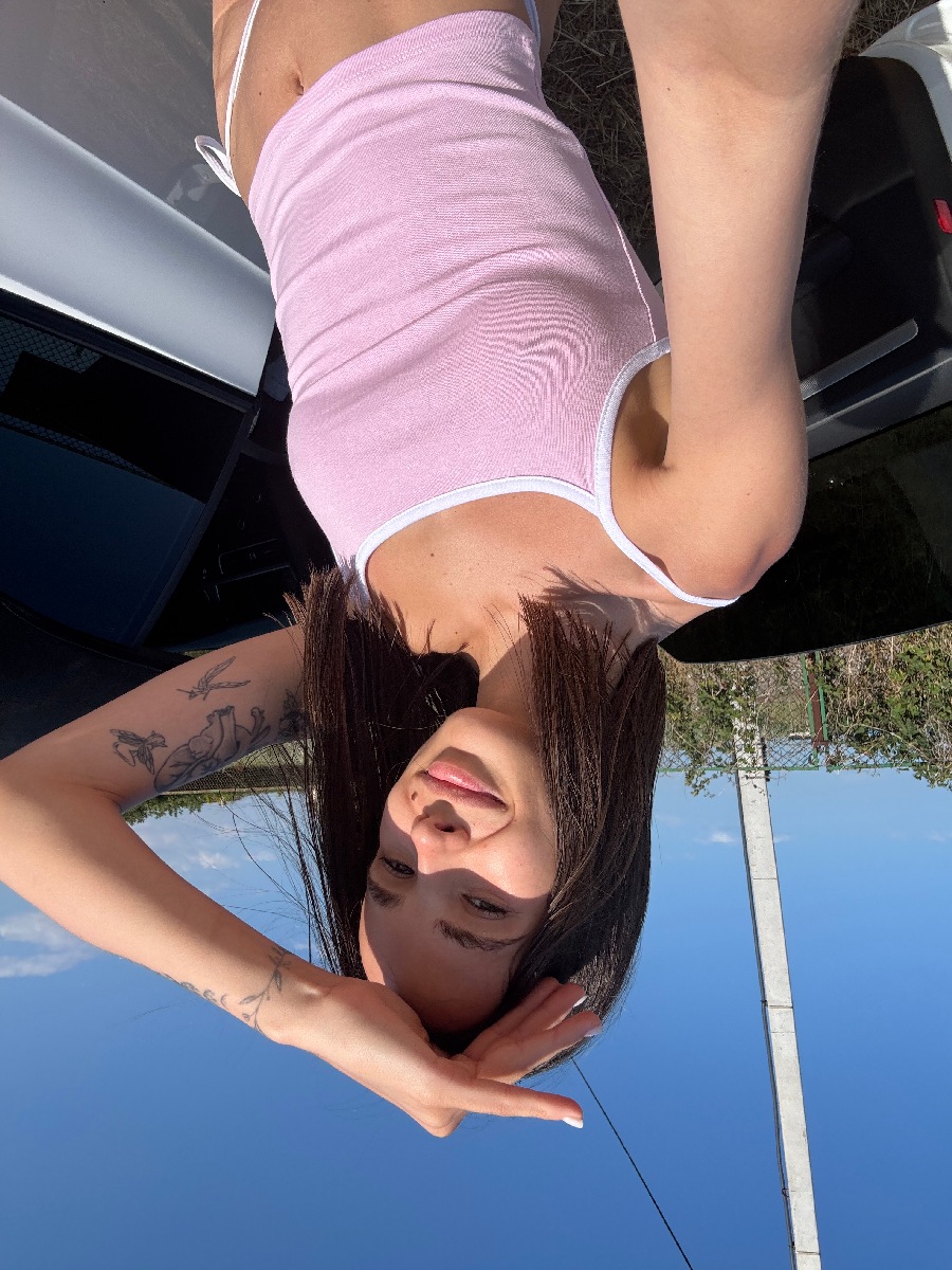 Sexy model Tina in Cologne